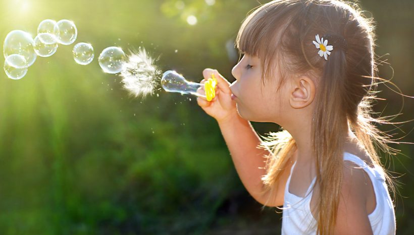 Pourquoi faire pratiquer le yoga à un enfant ?